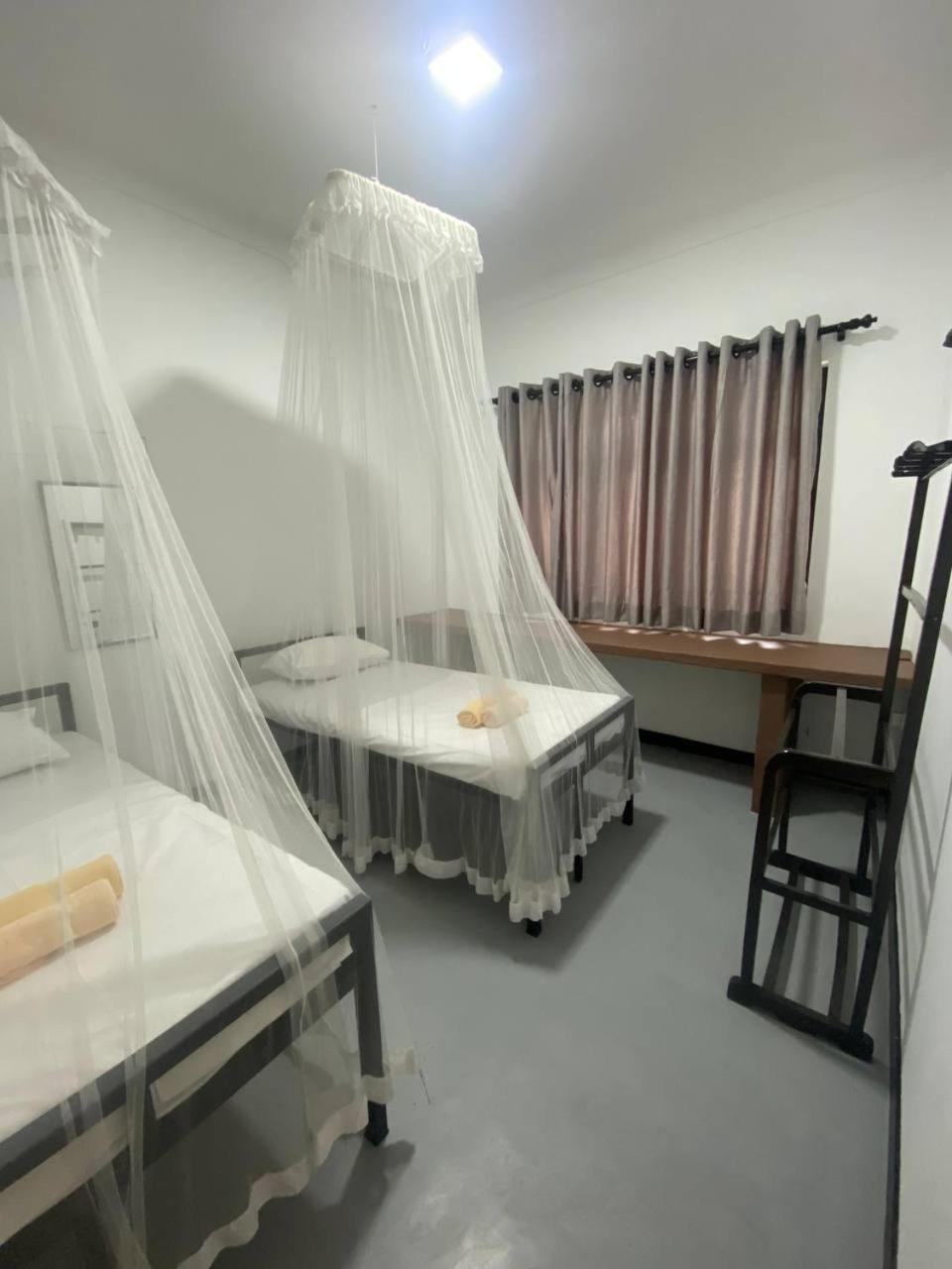 Pearl Villa Rooms And Hostel Unawatuna Kültér fotó