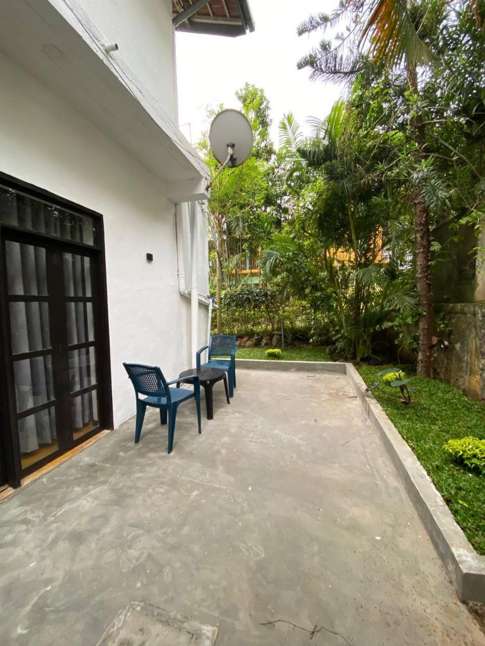 Pearl Villa Rooms And Hostel Unawatuna Kültér fotó